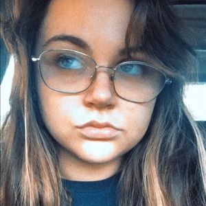 Meet your Posher, Bonnie